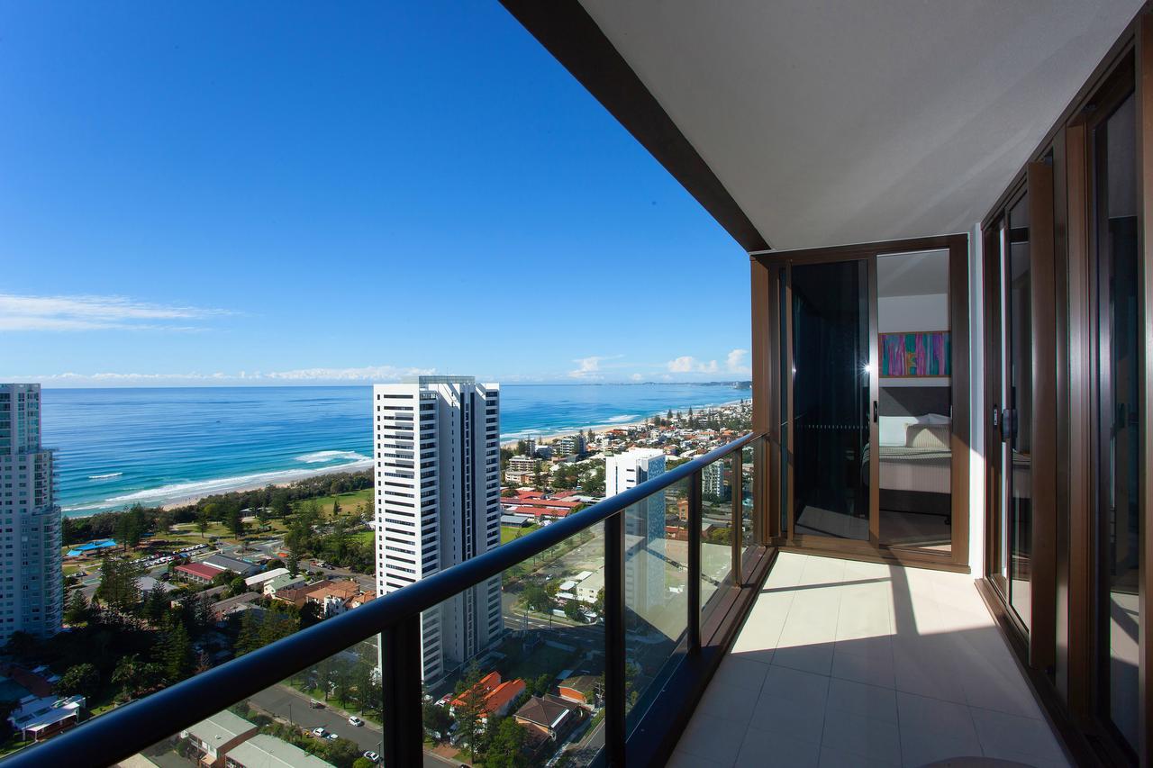 High Floor Ocean View Suites Broadbeach Gold Coast Esterno foto