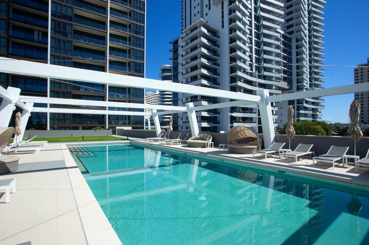 High Floor Ocean View Suites Broadbeach Gold Coast Esterno foto