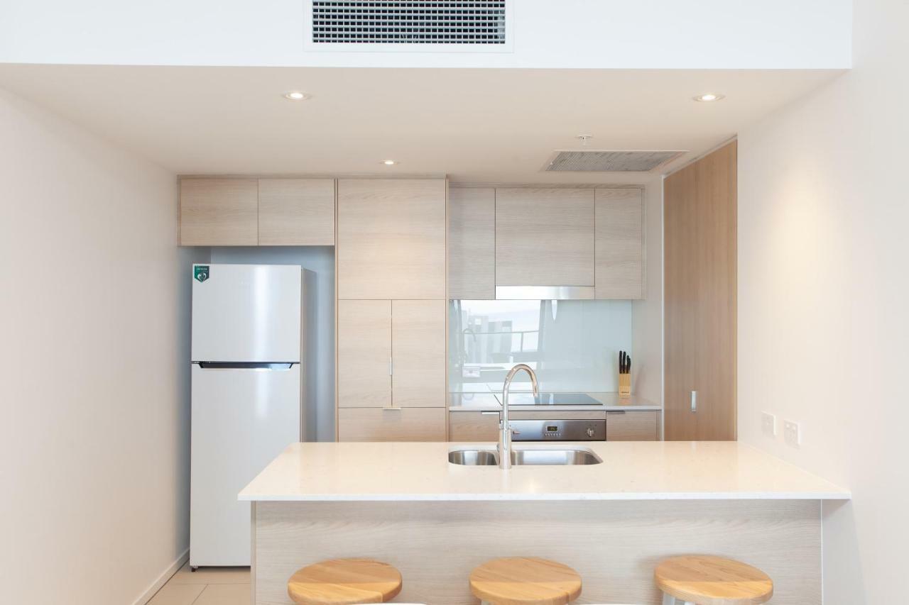 High Floor Ocean View Suites Broadbeach Gold Coast Esterno foto